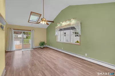 102 Wayne Lane, Meriden, CT 06450 - Photo 28