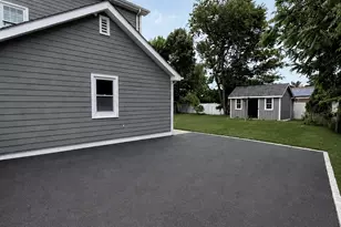 560 Old Town Rd, Trumbull, CT 06611 - Photo 22