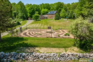 174 Huntingtown Rd, Newtown, CT 06470 - Photo 2