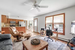 2125 Cutspring Rd, Stratford, CT 06614 - Photo 8