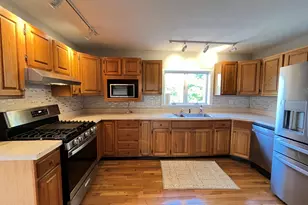 553 Townsend Ave, New Haven, CT 06512 - Photo 2