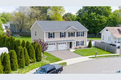 20 Twin Oaks Terrace, Milford, CT 06460 - Photo 2