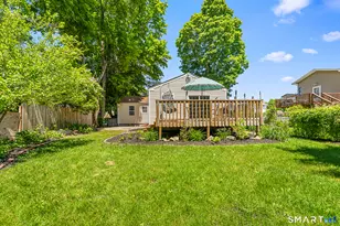 46 Pearl St, Norwich, CT 06360 - Photo 2