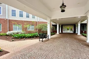 1 King Philip Dr, West Hartford, CT 06117 - Photo 2