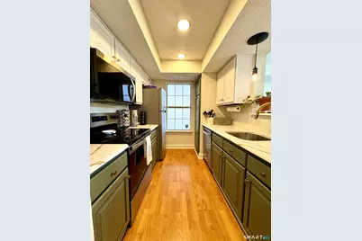 248 Carriage Crossing Lane #248, Middletown, CT 06457 - Photo 16
