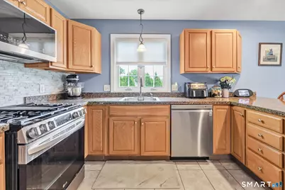 2 Gracie Lane, Ansonia, CT 06401 - Photo 8