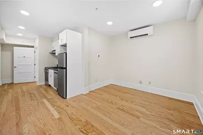 1355 Main Street #405, Hartford, CT 06103 - Photo 4