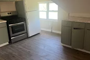 288 Cook Ave, Meriden, CT 06451 - Photo 2