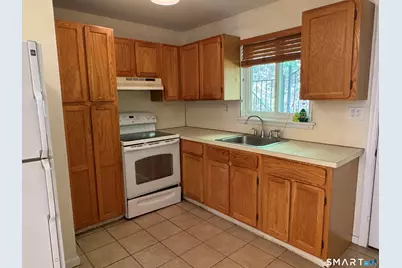 1660 Farmington Avenue #5, Farmington, CT 06085 - Photo 2