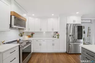 19 Eastwood Rd, Norwalk, CT 06851 - Photo 6