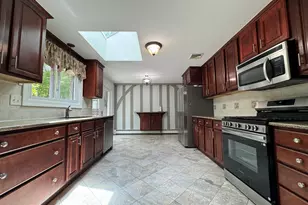 38 Grey Ledge Dr, Guilford, CT 06437 - Photo 6