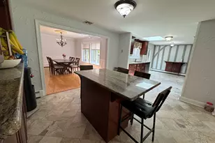 38 Grey Ledge Dr, Guilford, CT 06437 - Photo 8