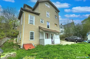 22 Ashley St, Waterbury, CT 06704 - Photo 32
