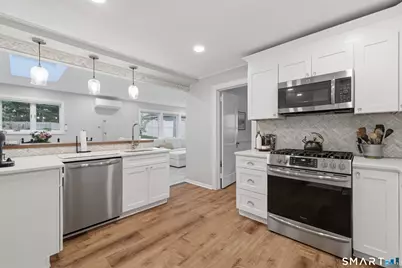 198 Auburn Road, West Hartford, CT 06119 - Photo 10