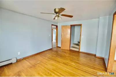 384 Wells Street, Bridgeport, CT 06606 - Photo 8