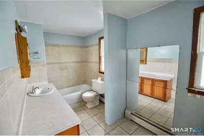384 Wells Street, Bridgeport, CT 06606 - Photo 10