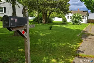 33 Beacon St, New Britain, CT 06053 - Photo 2