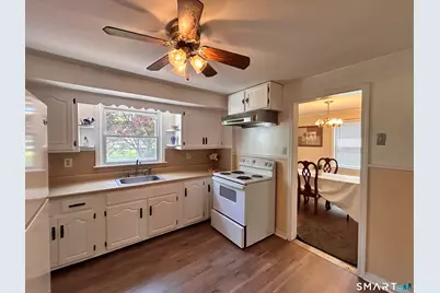 70 Guilford Drive, Bridgeport, CT 06606 - Photo 12