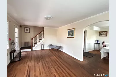 70 Guilford Drive, Bridgeport, CT 06606 - Photo 6