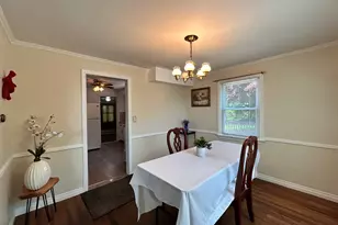 70 Guilford Dr, Bridgeport, CT 06606 - Photo 10