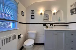 70 Guilford Dr, Bridgeport, CT 06606 - Photo 22