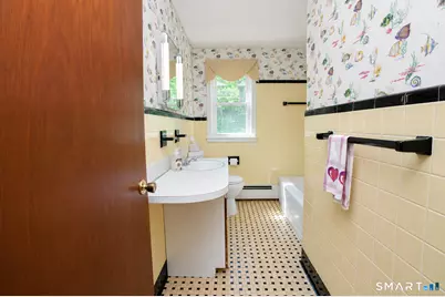 299 Commonwealth Avenue, New Britain, CT 06053 - Photo 14
