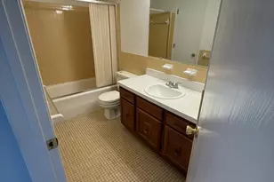 104 Wellington Dr, Farmington, CT 06032 - Photo 14