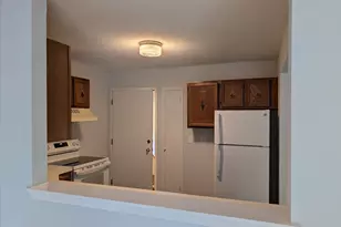 104 Wellington Dr, Farmington, CT 06032 - Photo 8