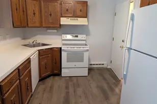 104 Wellington Dr, Farmington, CT 06032 - Photo 6