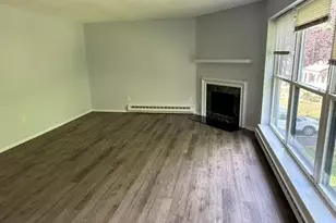 104 Wellington Dr, Farmington, CT 06032 - Photo 16