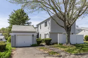 20 Peddlars Dr, Branford, CT 06405 - Photo 1