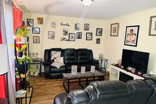 68-70 Arnold St, Hartford, CT 06106 - Photo 6