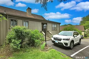 778 Quinnipiac Ln, Stratford, CT 06614 - Photo 2