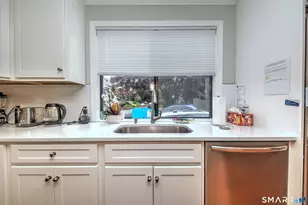 778 Quinnipiac Ln, Stratford, CT 06614 - Photo 14