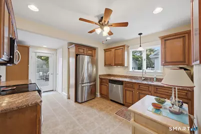 51 Ocean View Avenue, Groton, CT 06355 - Photo 22