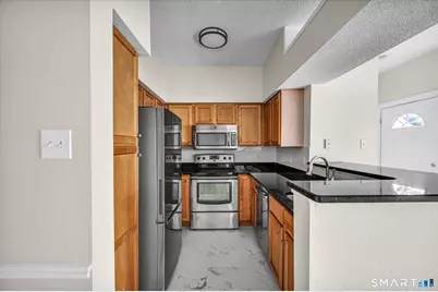 31 High Street #4104, East Hartford, CT 06118 - Photo 16