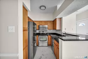 31 High St, East Hartford, CT 06118 - Photo 16
