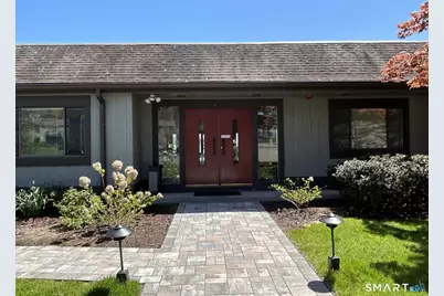 13 Harbour Village #B, Branford, CT 06405 - Photo 4