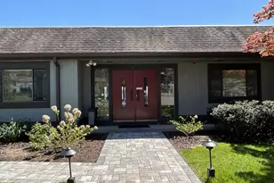 13 Harbour Village, Branford, CT 06405 - Photo 4