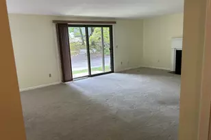 13 Harbour Village, Branford, CT 06405 - Photo 10