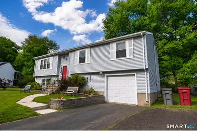 39 Harlow Court, Naugatuck, CT 06770 - Photo 2