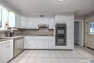 30 West End Ave, New Britain, CT 06052 - Photo 16