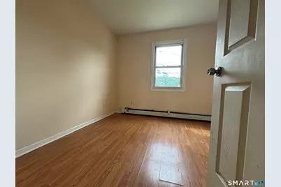 301 McGrath Court, Stratford, CT 06615 - Photo 10