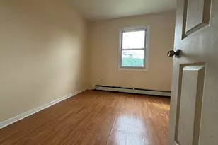 301 McGrath Ct, Stratford, CT 06615 - Photo 10