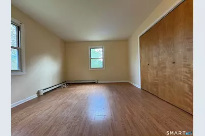 301 McGrath Court, Stratford, CT 06615 - Photo 8