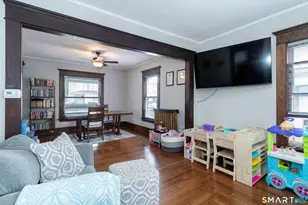 271 Brown St, West Haven, CT 06516 - Photo 10