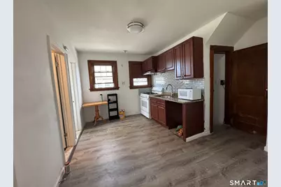 55 Kings College Place, Stratford, CT 06615 - Photo 2