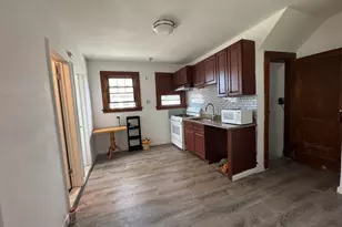 55 Kings College Pl, Stratford, CT 06615 - Photo 2
