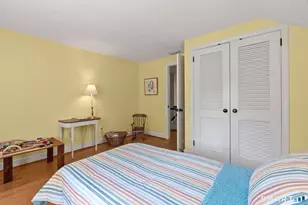 24 Drury Ln, West Hartford, CT 06117 - Photo 28