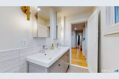 88.5 Edwards Street, New Haven, CT 06511 - Photo 18